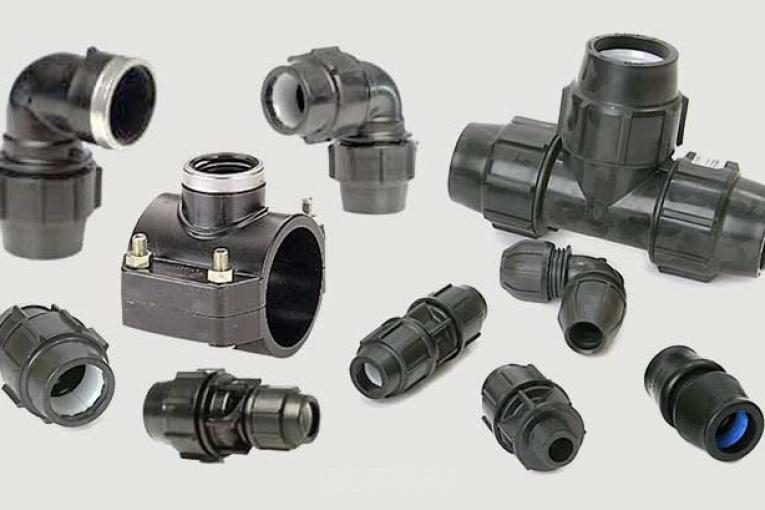 تجهیز کامل سیستم آبیاری مزرعه؛ اتصالات مقاوم با طول عمر بالا